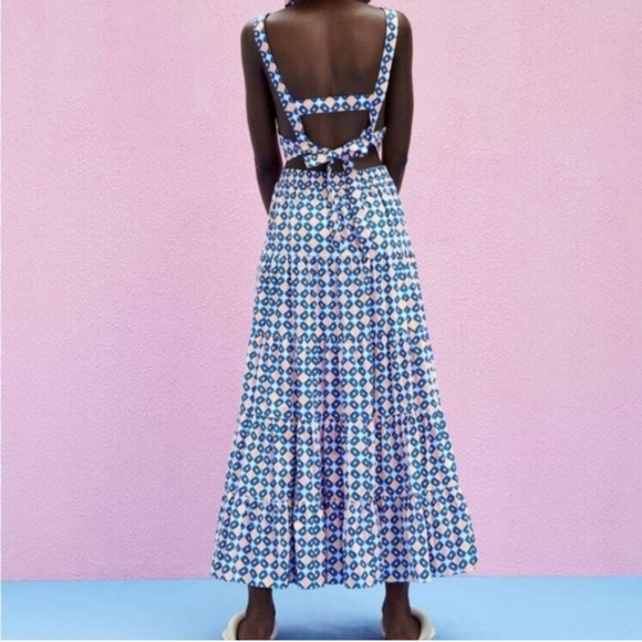 Zara geometric skirt and top set size M- discontinued!! - Picture 2 of 6